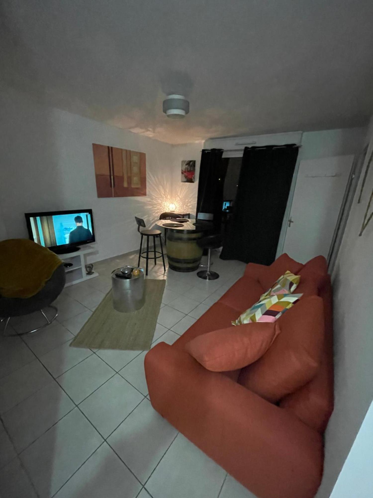 41 Montbeliard: Calme Et Cosy + Piscine Apartment Sainte-Suzanne (Doubs)